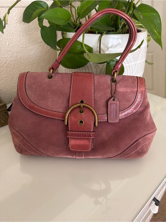 Coach Handbags - Vintage Y2K coach soho Pink Suede Leather Shoulder Bag